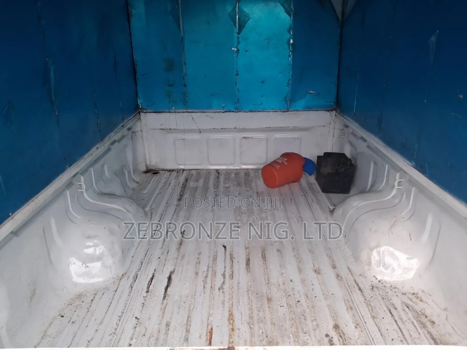 Mitsubishi L200 2011 White