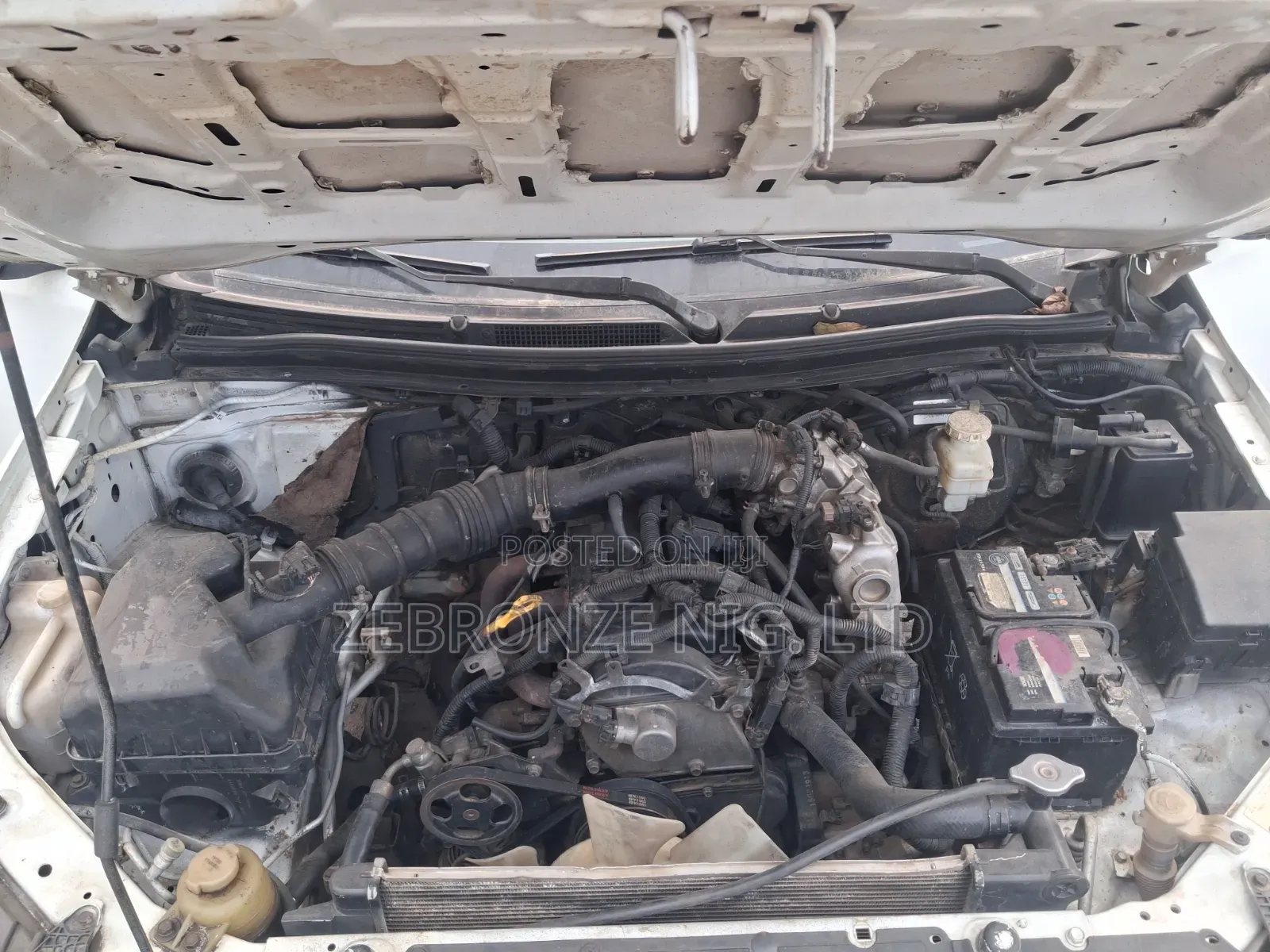 Mitsubishi L200 2011 White