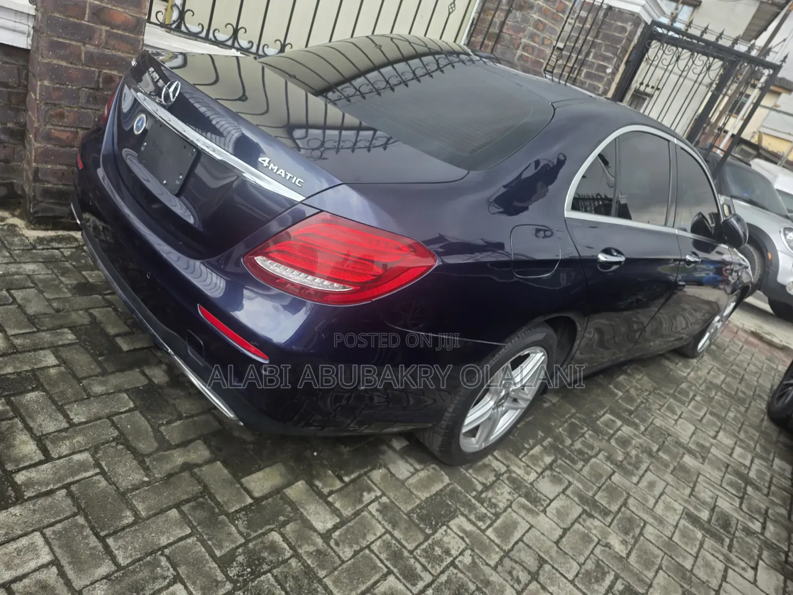 Mercedes-Benz E300 2017 Blue