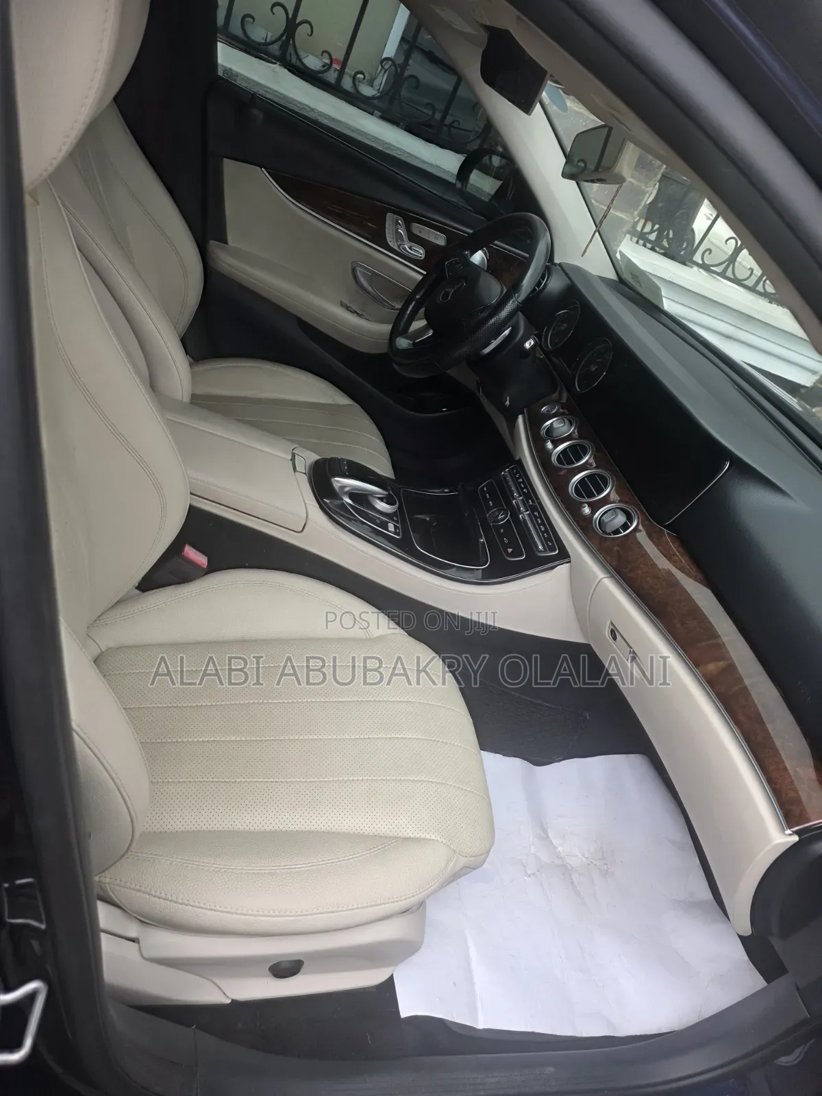 Mercedes-Benz E300 2017 Blue
