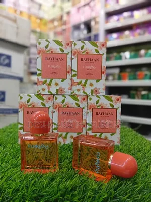 Floriana Desi-Maris Fragrance.
