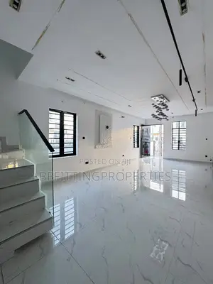 5bdrm Duplex in Ikota for sale