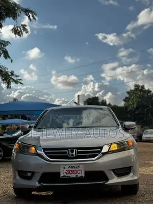 Honda Accord LX 4dr Sedan FWD (2.4L 4cyl 2A) 2013 Silver