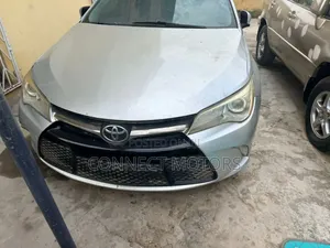 Toyota Camry 2015 Silver