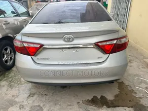 Toyota Camry 2015 Silver