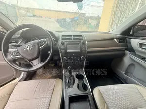 Toyota Camry 2015 Silver