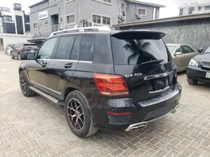Mercedes-Benz GLK-Class 2011 Black