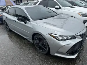 Toyota Avalon XSE Nightshade 2021 Silver