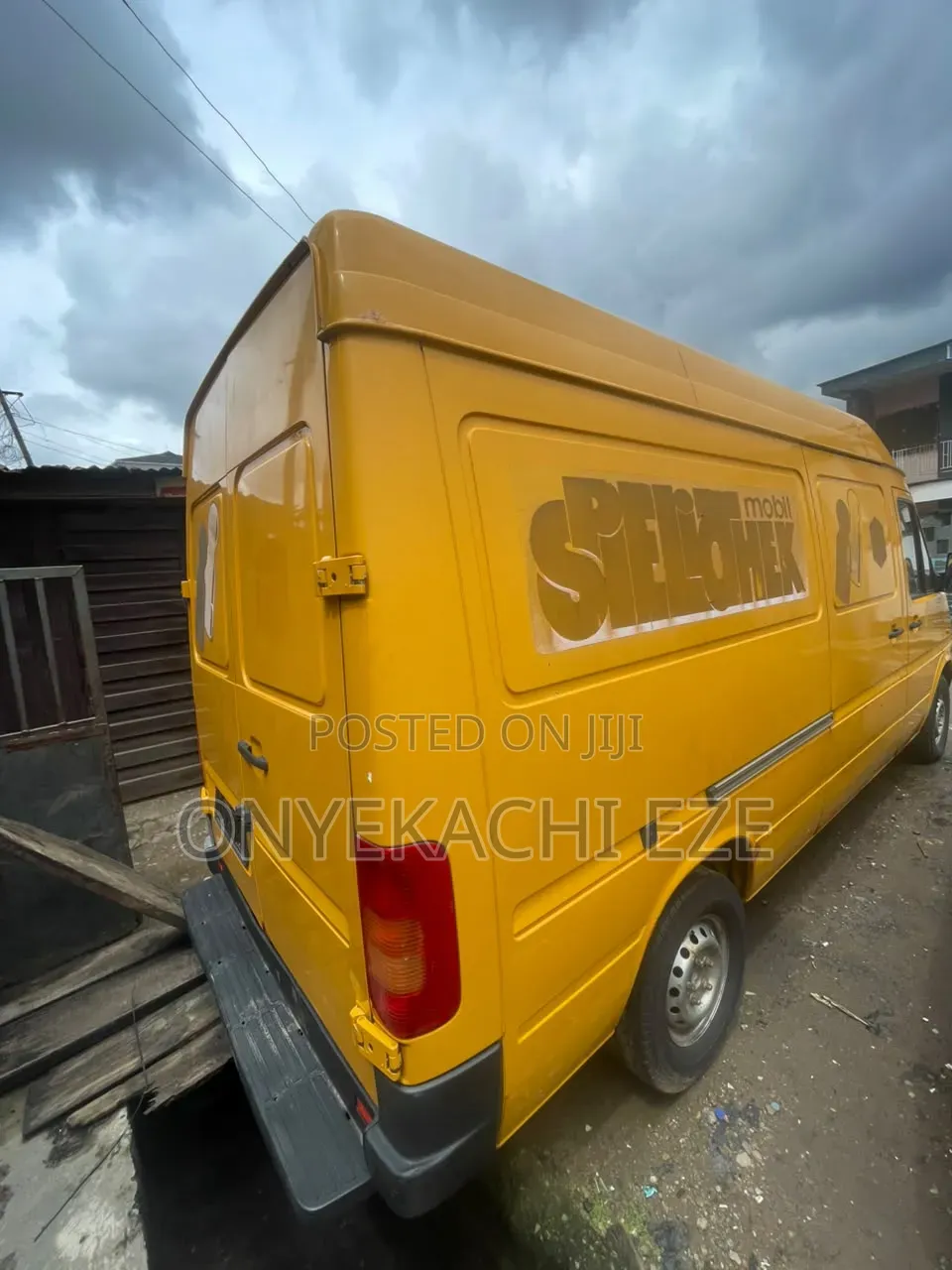 Volkswagen LT 2005 Yellow