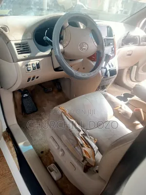 Toyota Sienna XLE 2007 White