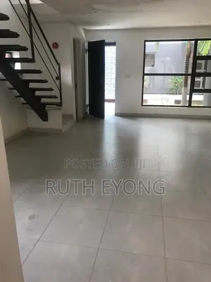 3bdrm Townhouse / Terrace in 𝗔𝗷𝗶𝗿𝗮𝗻, 𝗔𝗴𝘂𝗻𝗴𝗶,, Agungi for rent