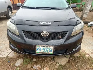 Toyota Corolla 2010 Black