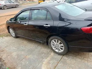 Toyota Corolla 2010 Black