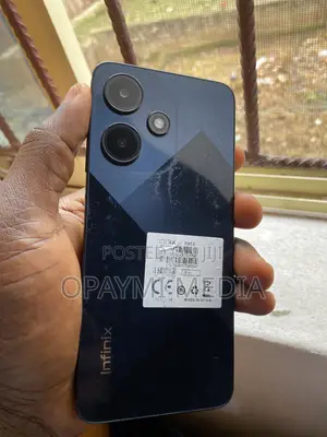 Infinix Hot 30i 128 GB Black