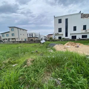 586sqm of Buy and Build Fully Fenced Bareland for Sale
