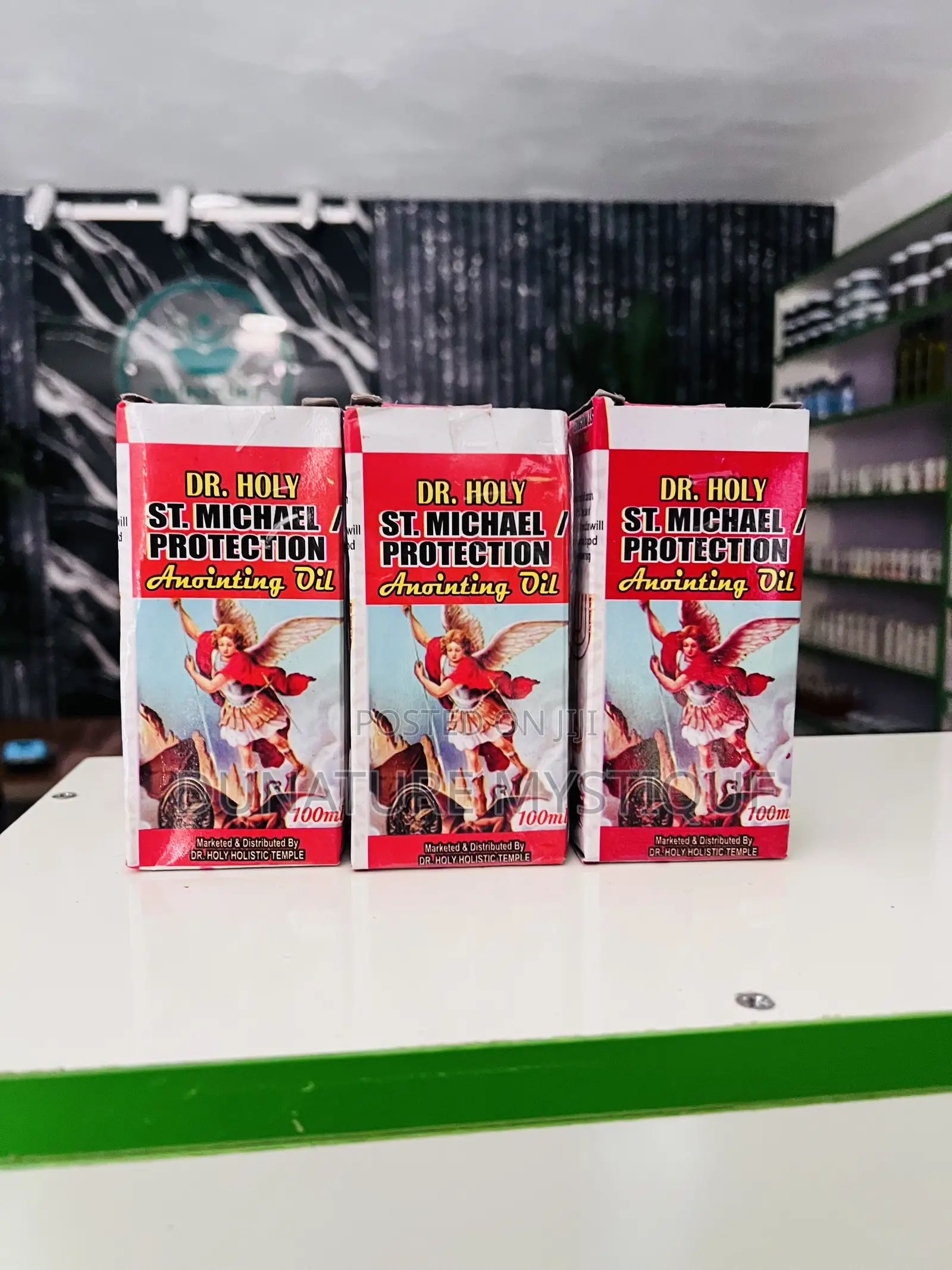 Boxed Oils Attraction and Breakthrough