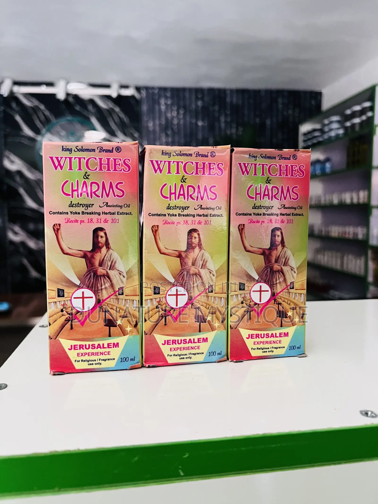 Boxed Oils Attraction and Breakthrough