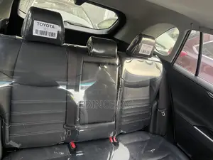 Toyota RAV4 Limited AWD 2019 Blue