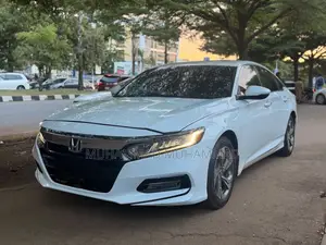 Honda Accord EX-L (1.5L 4cyl Turbo CVT) 2019 White