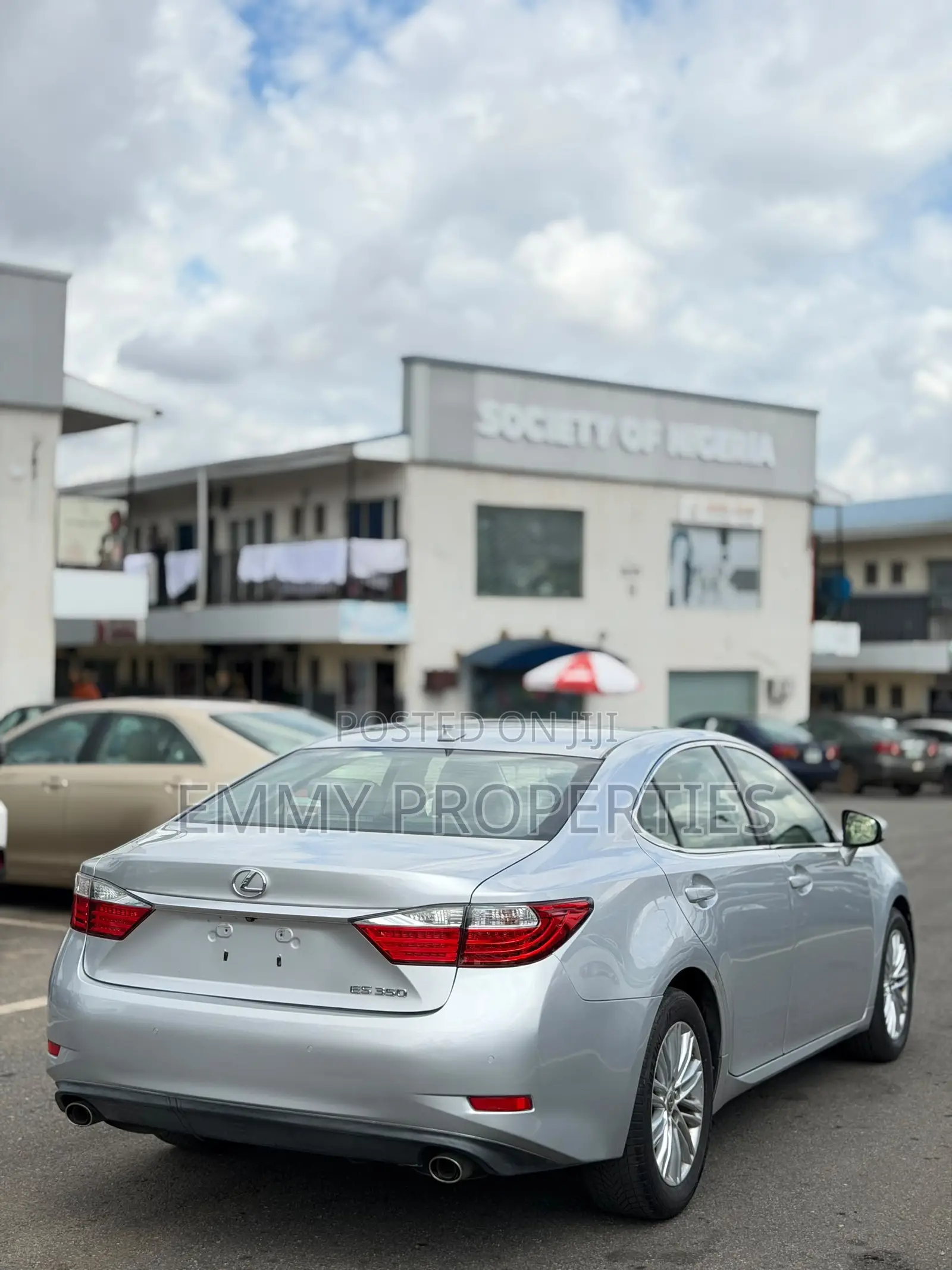 Lexus ES 2015 Silver