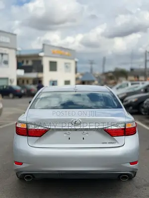 Lexus ES 2015 Silver