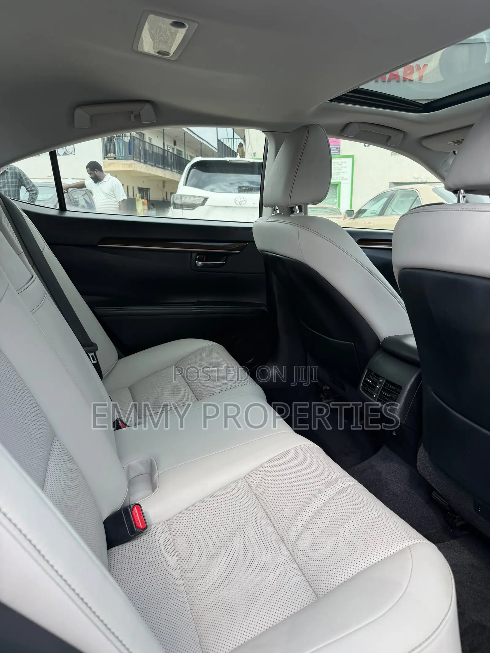 Lexus ES 2015 Silver