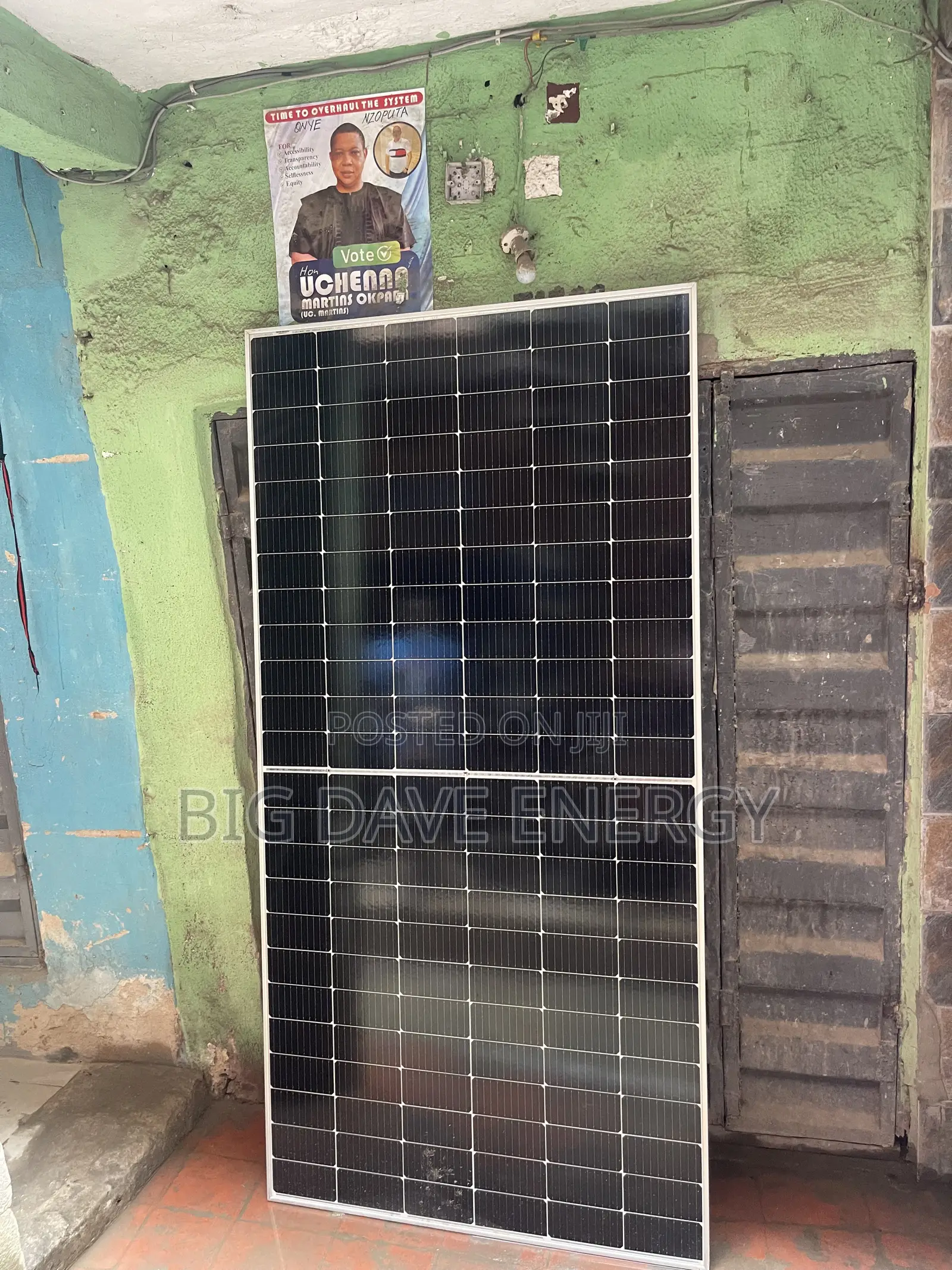 590w Bifacial Solar Panel