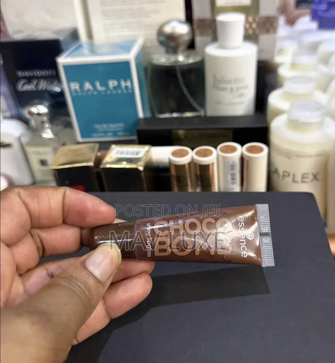 Essence Choco Bomb Shiny Lipgloss