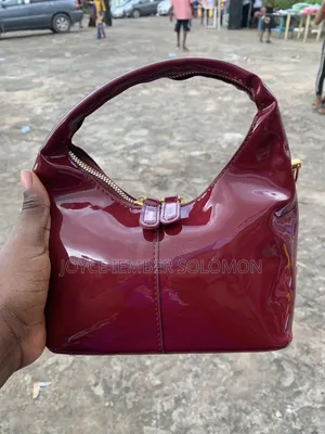 I Sell Quality and Durable Handbags