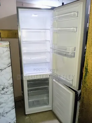 Hisense 262L Double Door Refrigerator With Dispenser Bottom Freezer