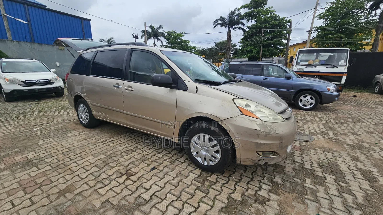 Toyota Sienna 2007 Gold