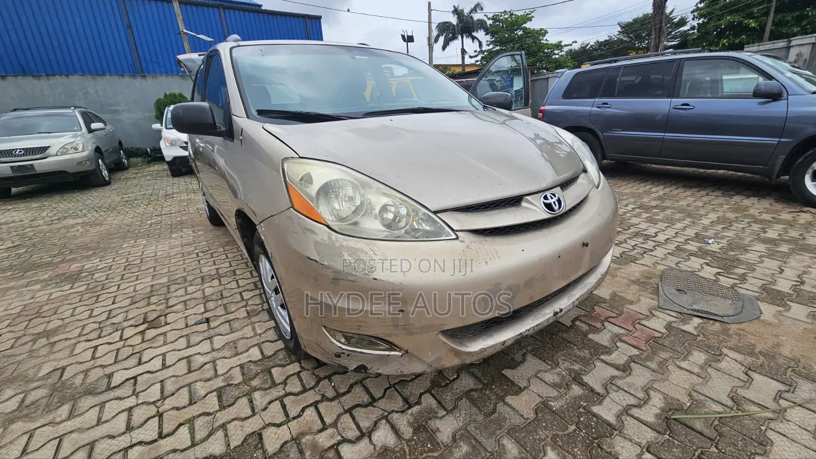 Toyota Sienna 2007 Gold