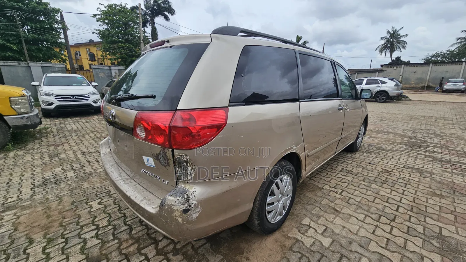 Toyota Sienna 2007 Gold