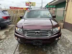 Honda Ridgeline RTL w/Leather 4x4 Crew Cab 122 in. WB 2012 Burgundy