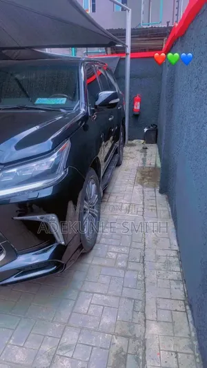Lexus LX 570