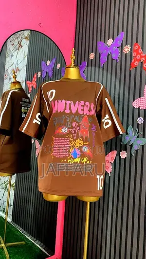 No 10 Oversized T- Shirt