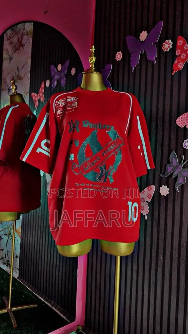 No 10 Oversized T- Shirt