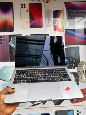 Laptop Apple MacBook 2018 16GB Intel Core i7 SSD 512GB