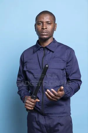 Gateman Needed at Ekehuan Road Benin City