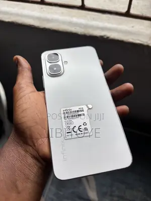 Infinix Smart 10 64 GB Silver