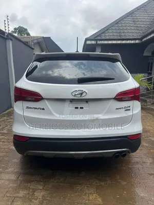 Hyundai Santa Fe 2014 White