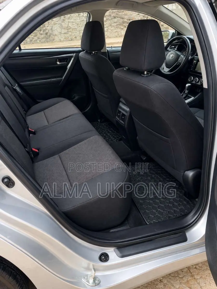 Toyota Corolla 2016 Silver