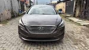 Hyundai Sonata Limited Sedan FWD (2.4L 4cyl 6A) 2016 Brown
