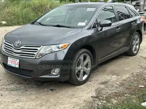 Toyota Venza V6 AWD 2011 Gray