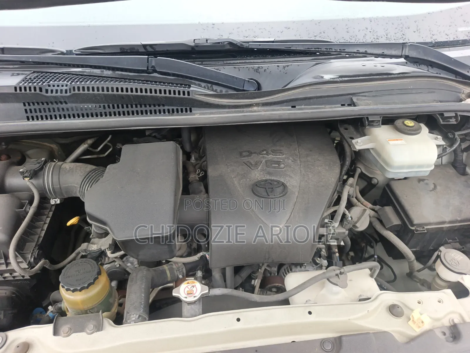 Toyota HiAce 2020 White