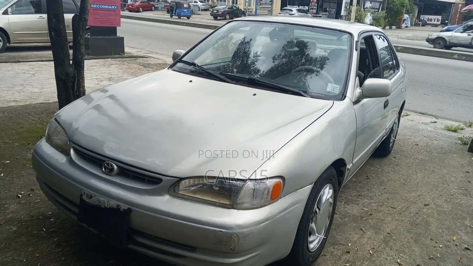 Toyota Corolla 1.9 D Hatchback 2000 Silver