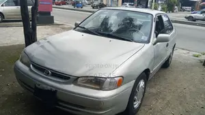 Toyota Corolla 1.9 D Hatchback 2000 Silver