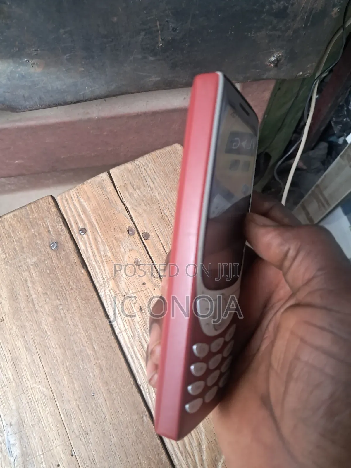 Nokia 8210 4G Red