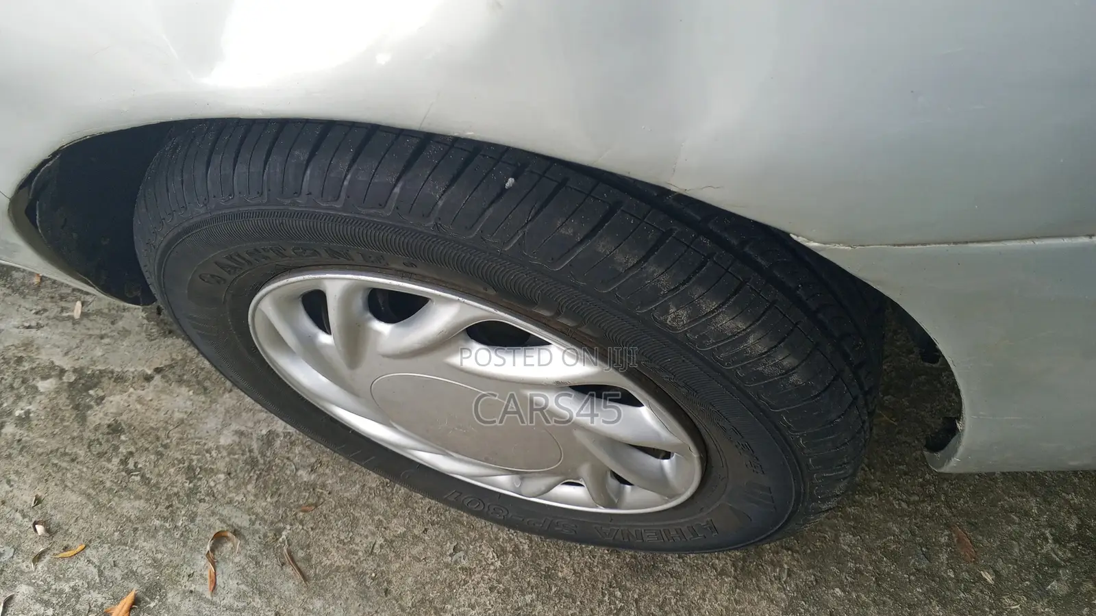 Toyota Corolla 1.9 D Hatchback 2000 Silver