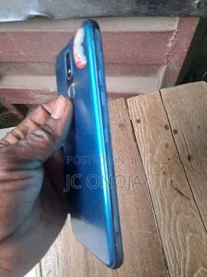 LG K40 32 GB Blue